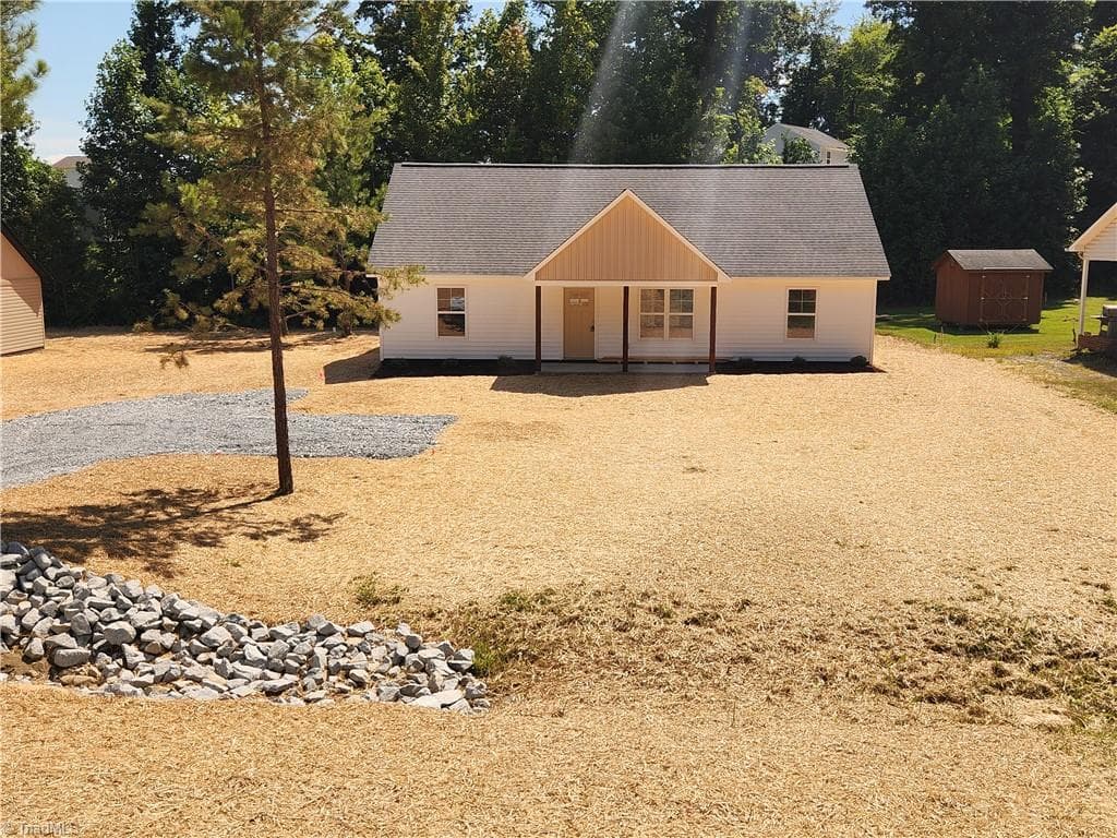 Stick/Site Built at 728 central falls Road, Asheboro NC 27203