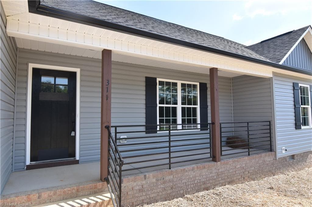 Stick/Site Built at 311 Cedar Lodge Road, Thomasville NC 27360, photo 2 of 16