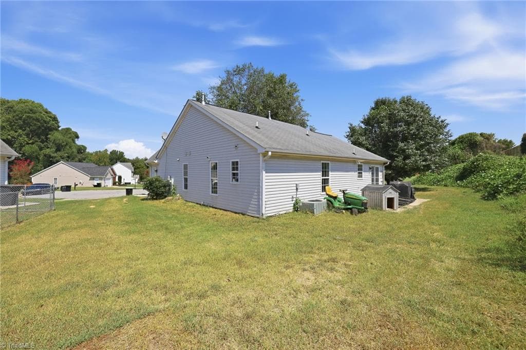 Stick/Site Built at 306 Walden Ridge Court, Winston-Salem NC 27127, Winston-Salem, photo 27 of 33