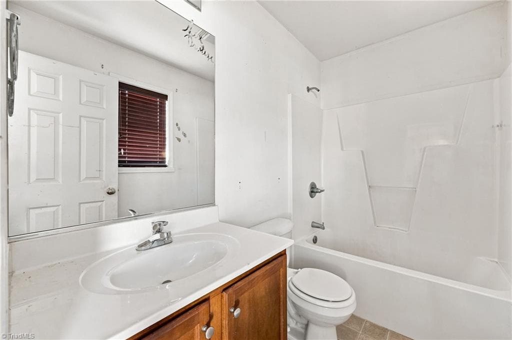 Stick/Site Built at 306 Walden Ridge Court, Winston-Salem NC 27127, Winston-Salem, photo 19 of 33