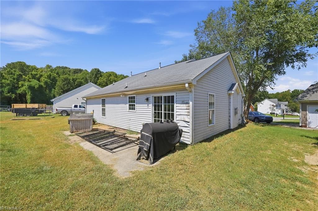 Stick/Site Built at 306 Walden Ridge Court, Winston-Salem NC 27127, Winston-Salem, photo 29 of 33