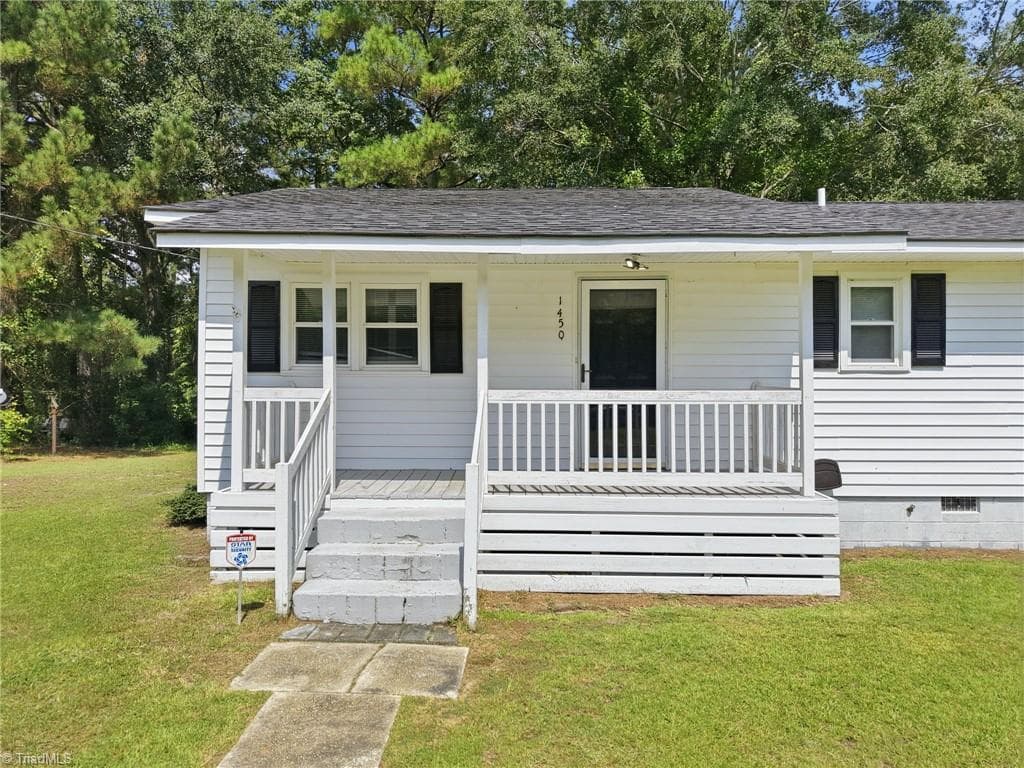 Stick/Site Built at 1450 Baldwin Branch Church Road, Elizabethtown NC 28337, photo 4 of 50
