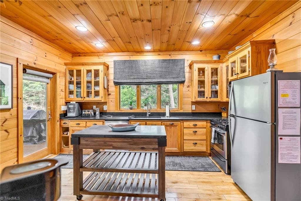 Stick/Site Built at 309 Flint River Drive, Laurel Springs NC 28644, photo 10 of 48