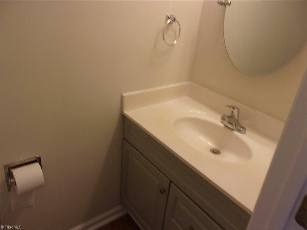 Stick/Site Built at 1715 Ternberry Road, High Point NC 27262, photo 10 of 32