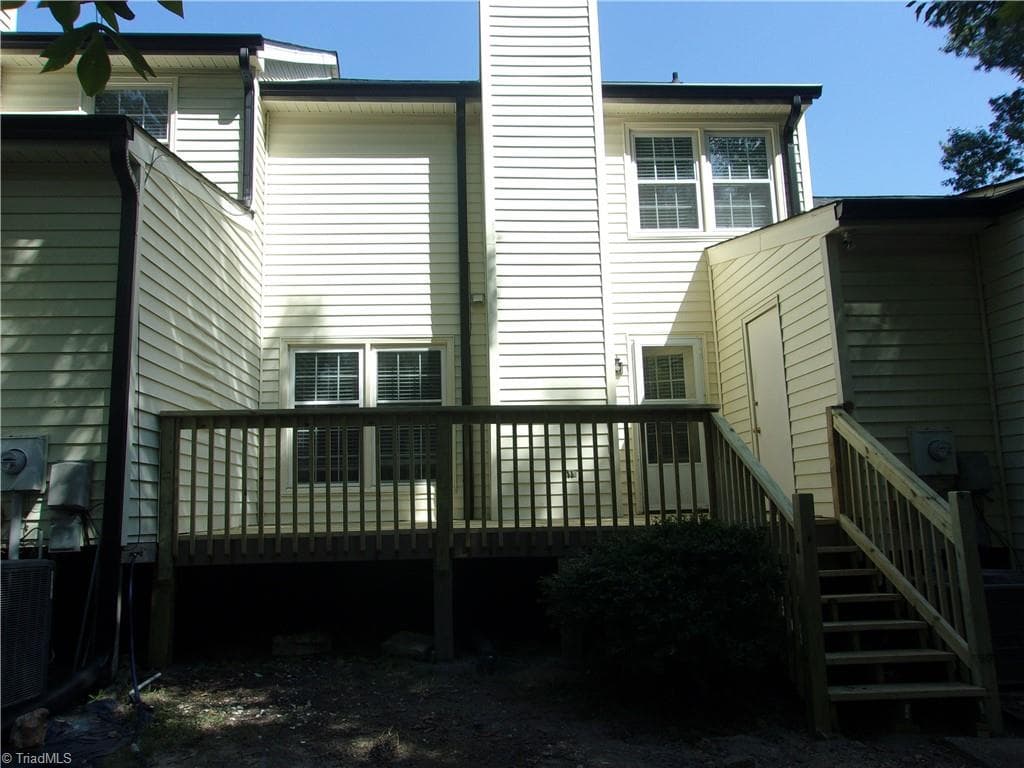 Stick/Site Built at 1715 Ternberry Road, High Point NC 27262, photo 31 of 32