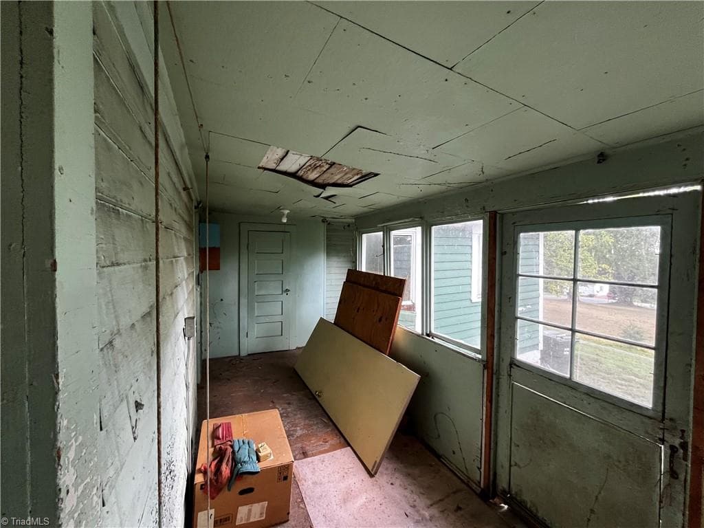 Stick/Site Built at 207 Summit Street, Walnut Cove NC 27052, photo 15 of 24
