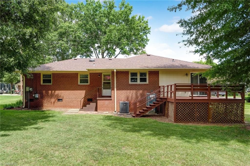Stick/Site Built at 1106 Walnut Street, Reidsville NC 27320, Reidsville, photo 11 of 90
