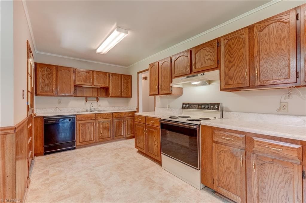 Stick/Site Built at 1106 Walnut Street, Reidsville NC 27320, Reidsville, photo 41 of 90