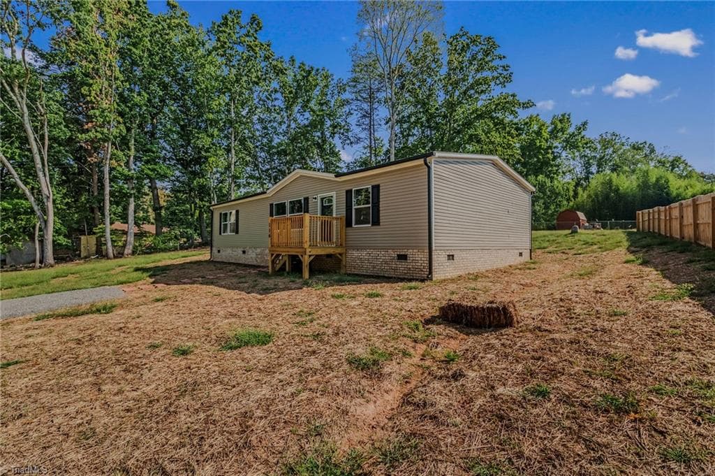 Manufactured Home at 116 Brookfield Drive, Mount Airy NC 27030, photo 32 of 39