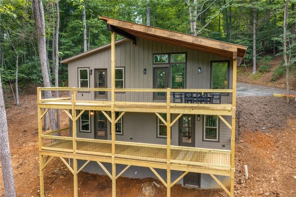 363 Switchback Lane, West Jefferson NC 28694