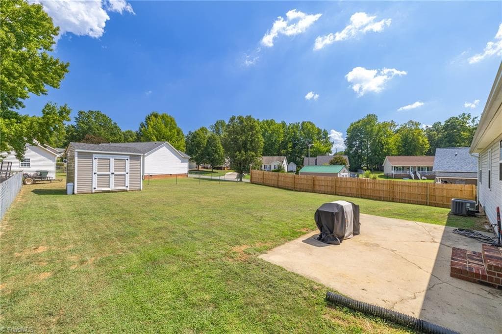 Stick/Site Built at 21 Oak Meadow Lane, Thomasville NC 27360, photo 28 of 31