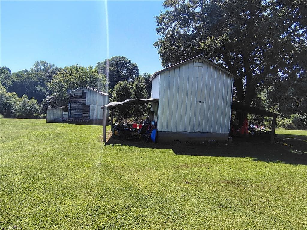Stick/Site Built at 727 Cody Trail, Dobson NC 27917, Dobson, photo 33 of 40