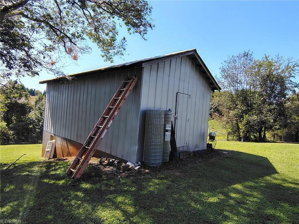 Stick/Site Built at 727 Cody Trail, Dobson NC 27917, Dobson, photo 31 of 40