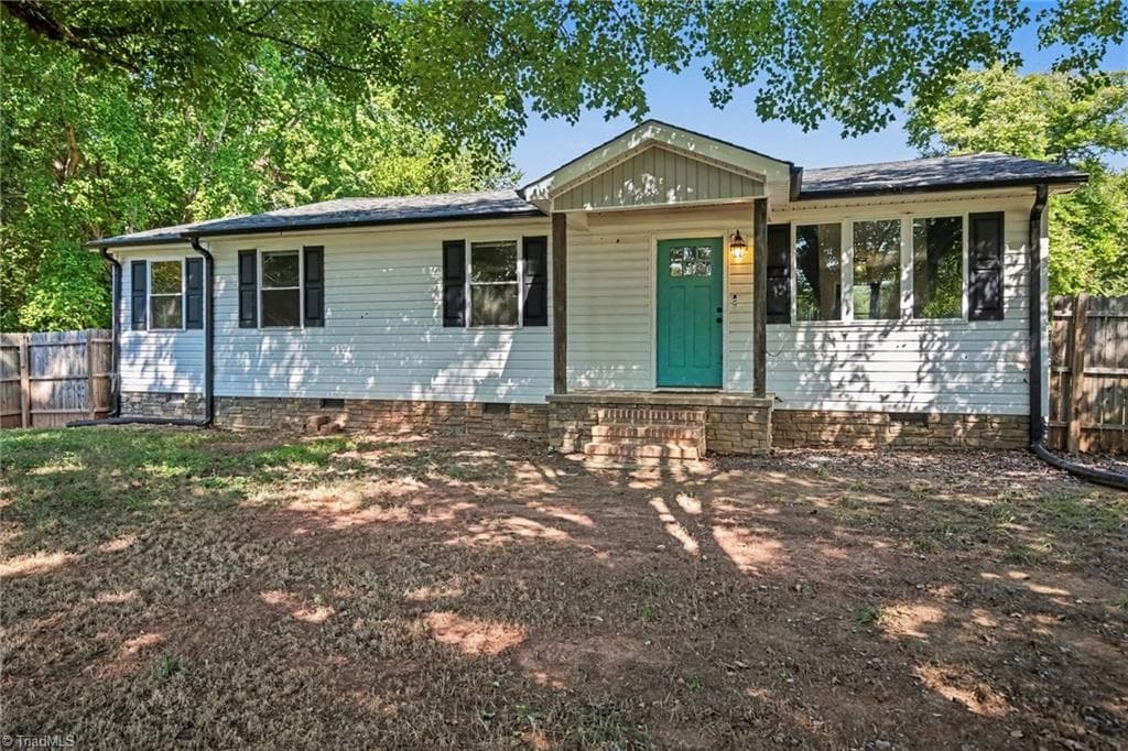 118 Shady Grove Road, Eden NC 27288