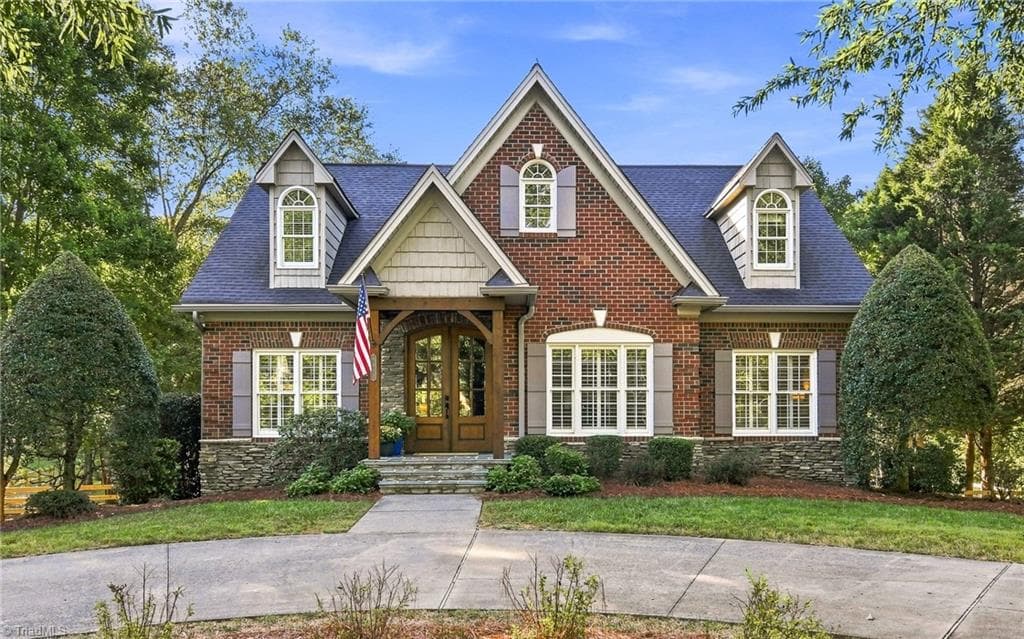 4610 Century Oaks Lane, Winston-Salem NC 27106