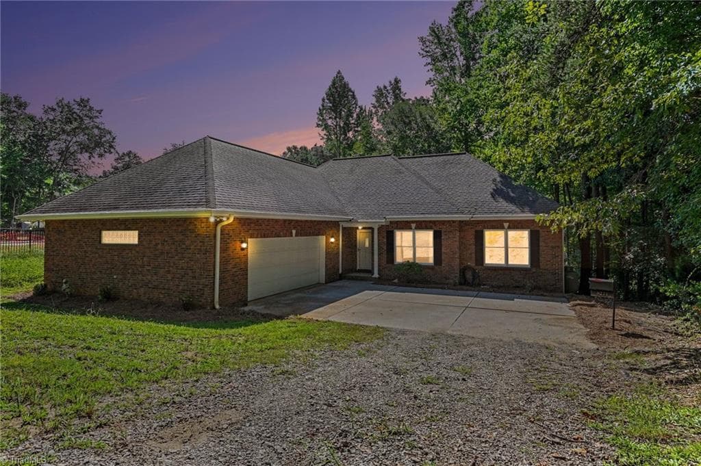 8271 Long Island Road, Catawba NC 28609
