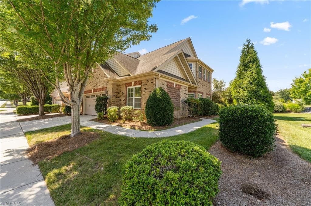 5285 Esher Drive, Walkertown NC 27051