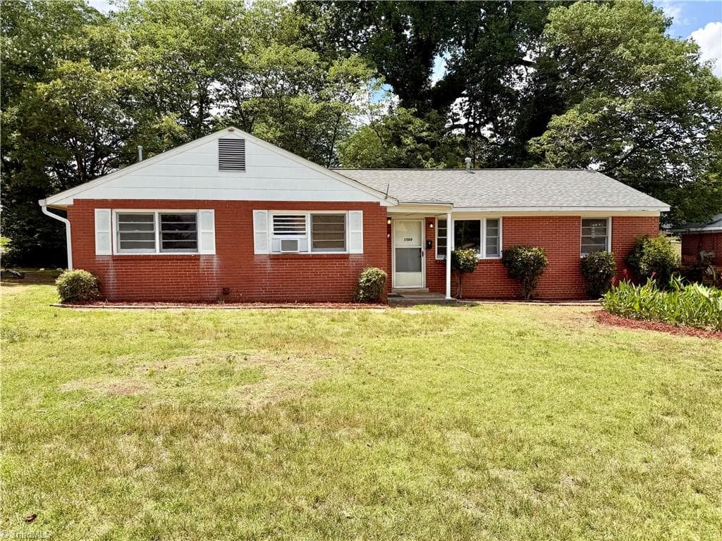 Duplex at 2509 Campbell Street, Greensboro NC 27405, Greensboro, photo 7 of 19