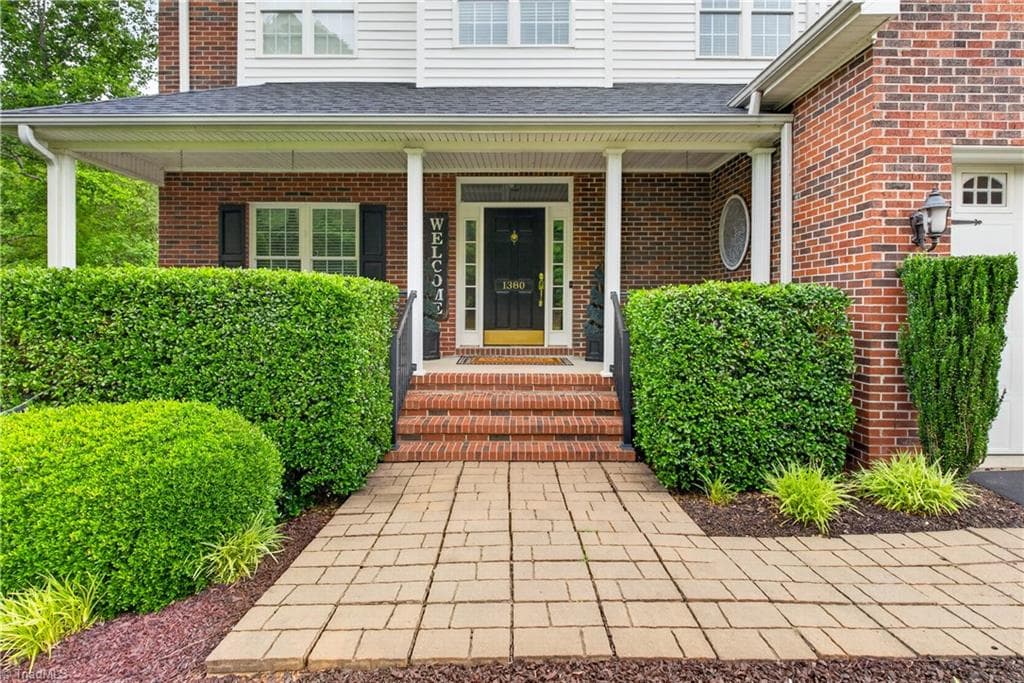 Stick/Site Built at 1380 Ridgewood Circle, Asheboro NC 27203, Asheboro, photo 11 of 96