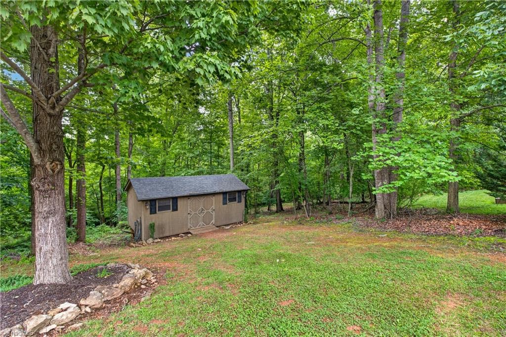 Stick/Site Built at 1380 Ridgewood Circle, Asheboro NC 27203, Asheboro, photo 93 of 96