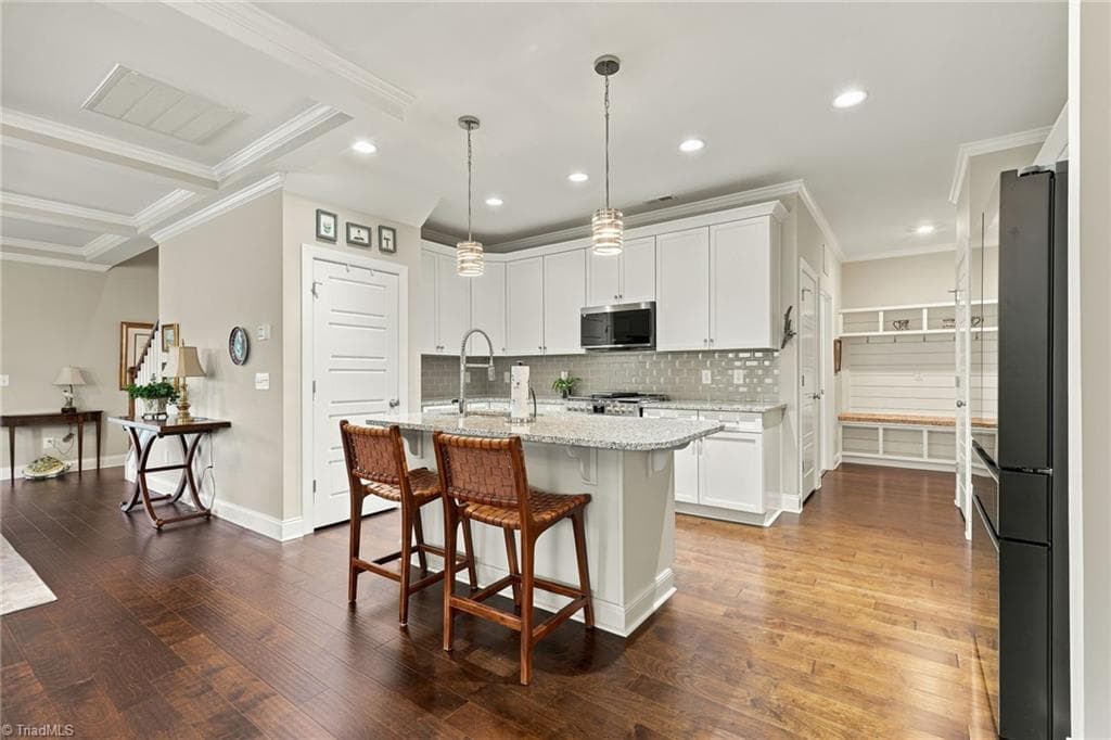 Stick/Site Built at 1009 Beechcrest Drive, Kernersville NC 27284, photo 7 of 28