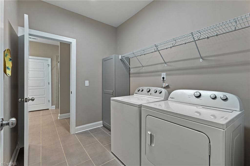 Stick/Site Built at 1009 Beechcrest Drive, Kernersville NC 27284, photo 18 of 28