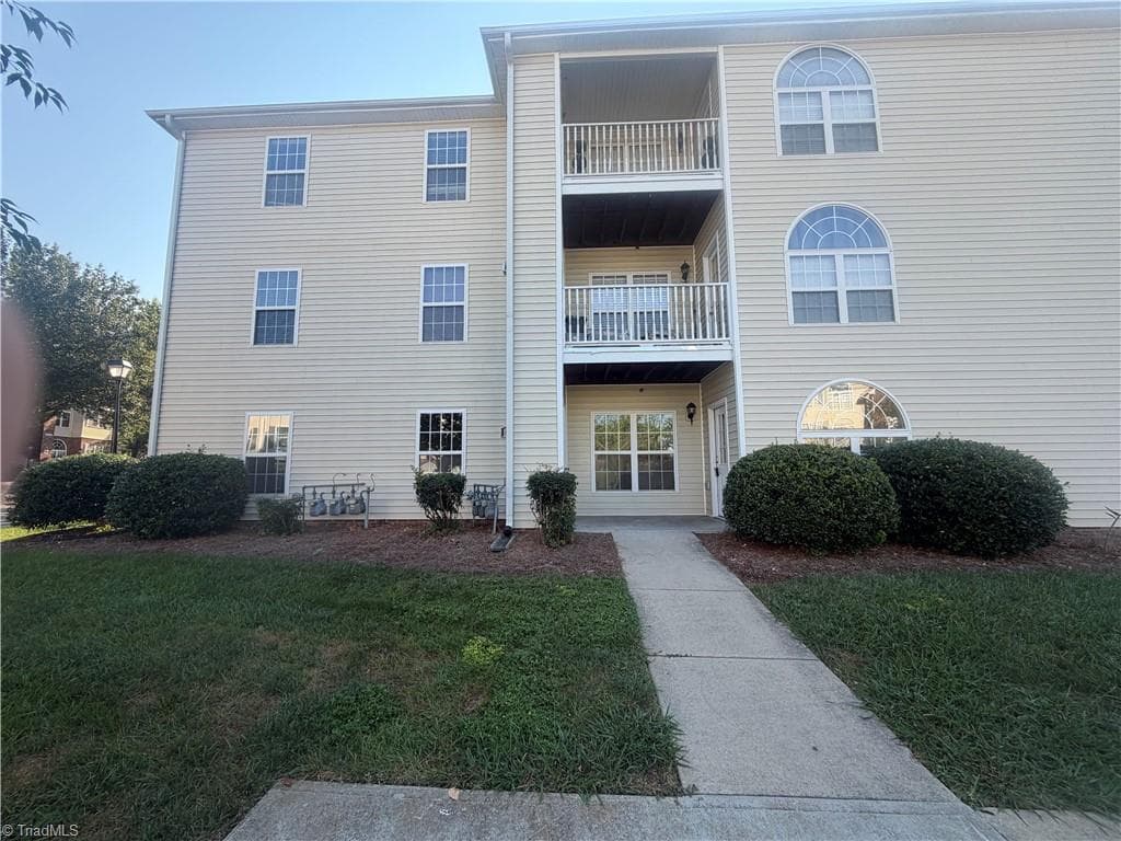 3721 Morris Farm Drive # 1C, Greensboro NC 27409
