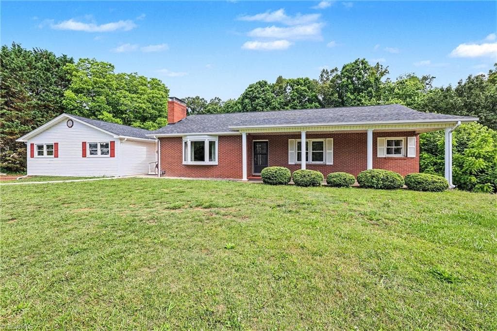 Stick/Site Built at 2767 Westfield Road, Mount Airy NC 27030, Mount Airy, photo 3 of 60
