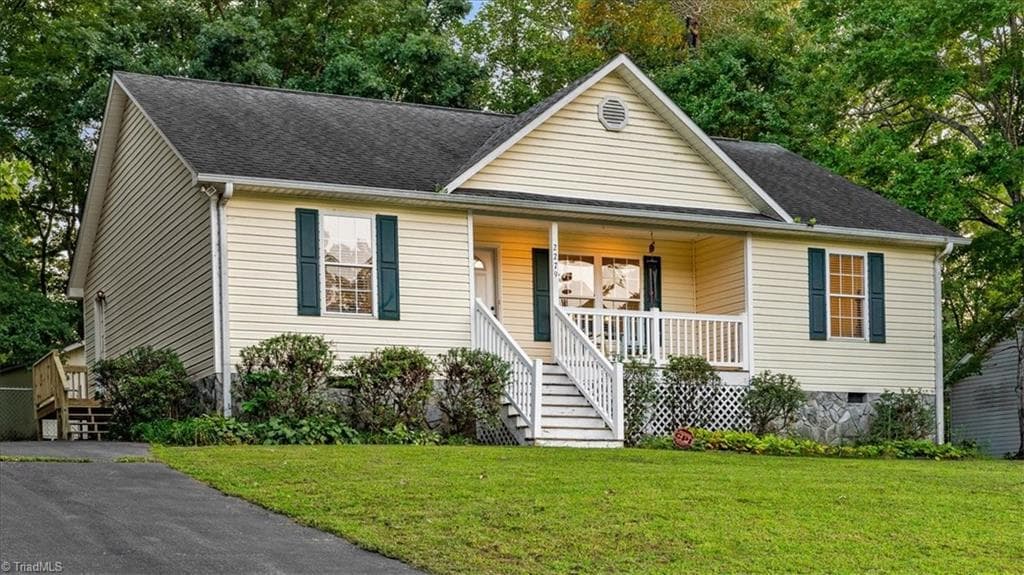 Stick/Site Built at 2279 Regency Drive, Randleman NC 27317, Randleman, photo 3 of 64