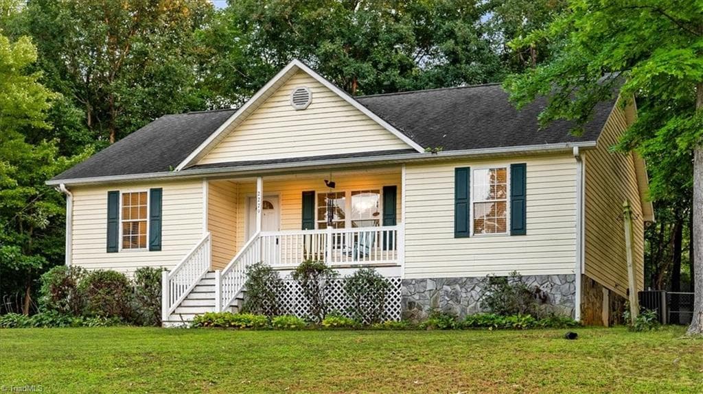 Stick/Site Built at 2279 Regency Drive, Randleman NC 27317, Randleman, photo 5 of 64