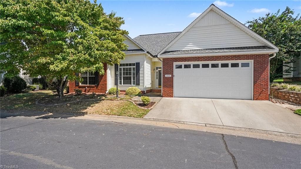 5305 Old Plantation Circle, Winston-Salem NC 27104