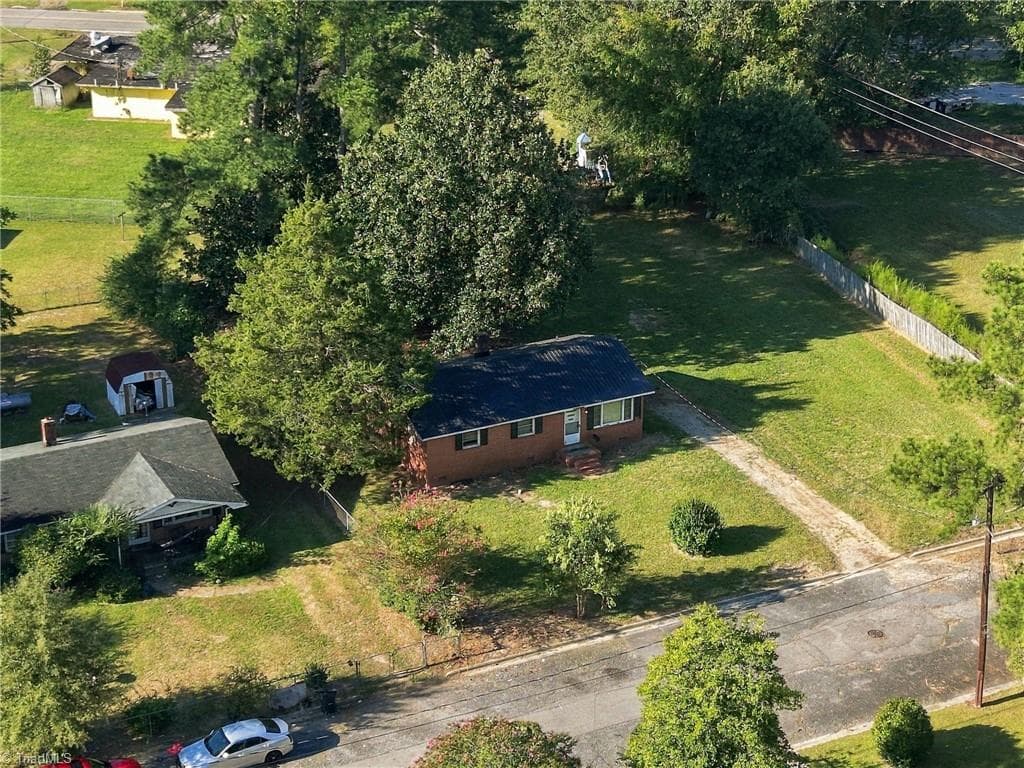 Stick/Site Built at 302 E 17th Street, Scotland Neck NC 27874, photo 6 of 31
