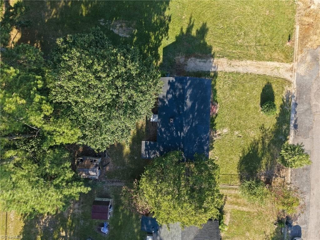 Stick/Site Built at 302 E 17th Street, Scotland Neck NC 27874, photo 5 of 31