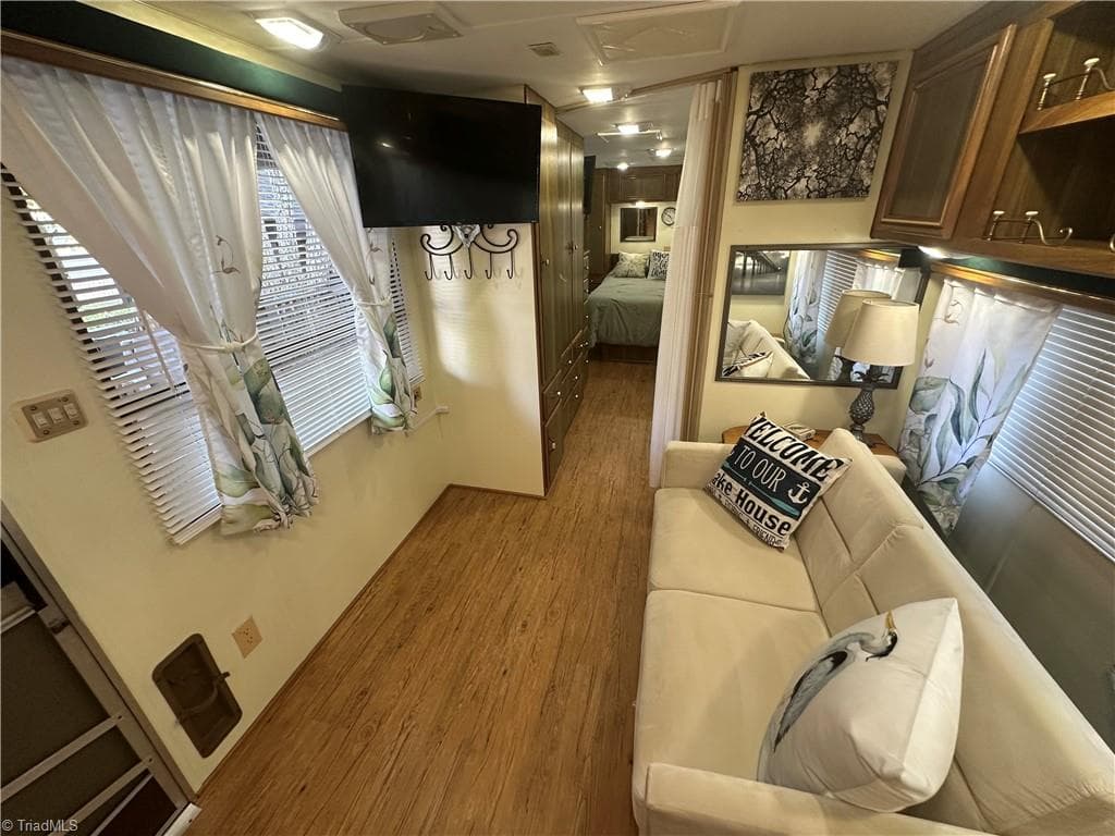Manufactured Home at 142 Cardinal Drive, New London NC 28127, New London, photo 6 of 50
