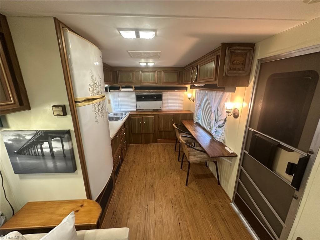 Manufactured Home at 142 Cardinal Drive, New London NC 28127, New London, photo 5 of 50