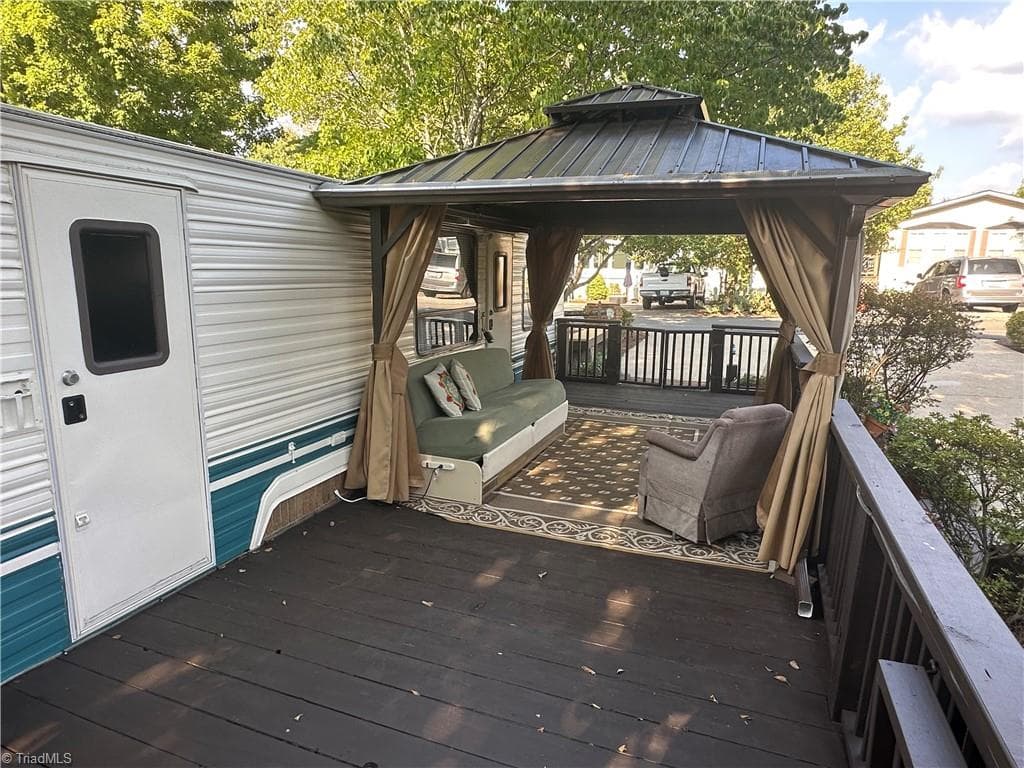 Manufactured Home at 142 Cardinal Drive, New London NC 28127, New London, photo 24 of 50
