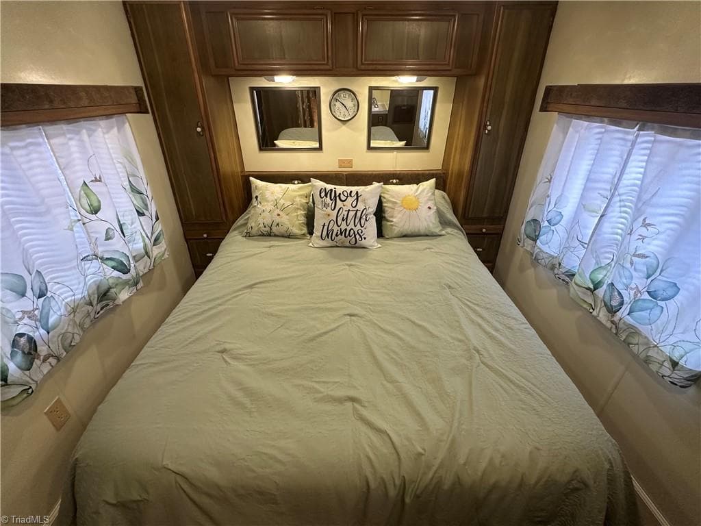 Manufactured Home at 142 Cardinal Drive, New London NC 28127, New London, photo 14 of 50