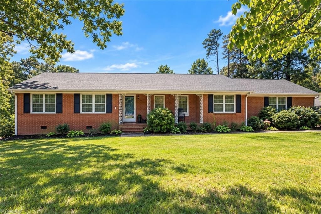 1011 W Mountain Street, Kernersville NC 27284