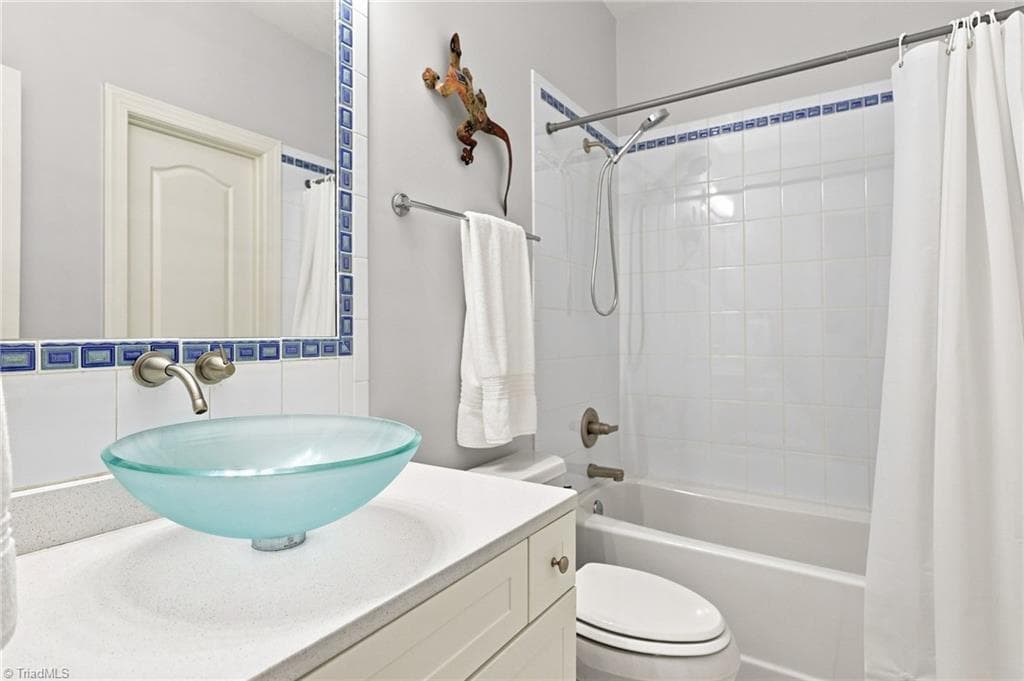 Stick/Site Built at 14 Middlefield Court, Greensboro NC 27455, photo 30 of 50