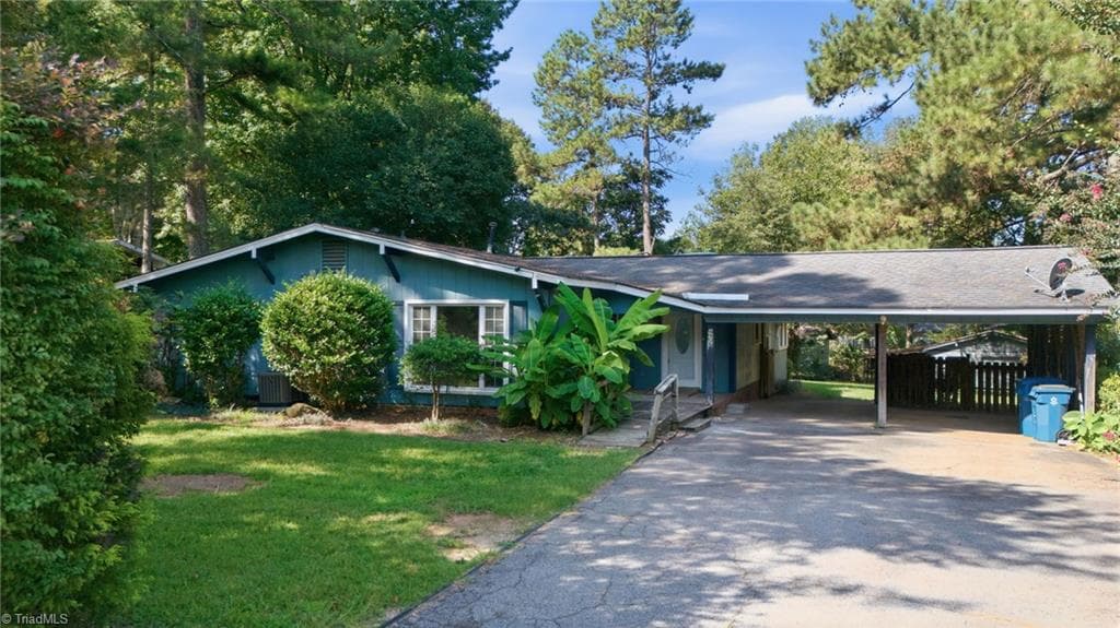 4906 Yarmouth Drive, Greensboro NC 27407