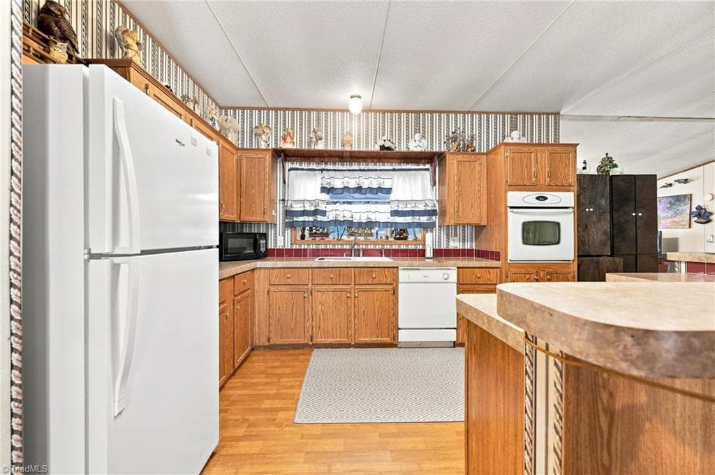 Manufactured Home at 1150 Nature Lane, Walnut Cove NC 27052, Walnut Cove, photo 14 of 26