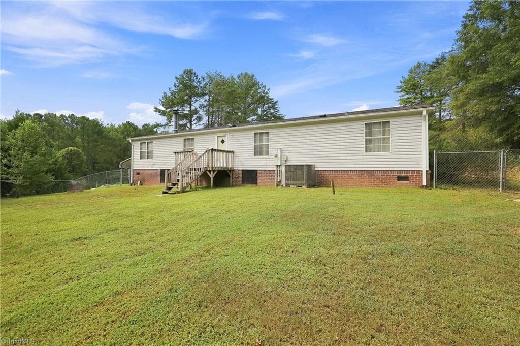 Manufactured Home at 1150 Nature Lane, Walnut Cove NC 27052, photo 41 of 42