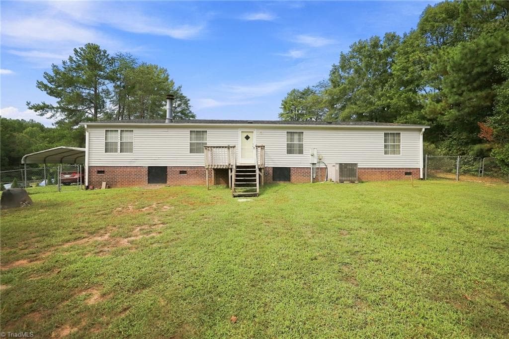 Manufactured Home at 1150 Nature Lane, Walnut Cove NC 27052, photo 40 of 42