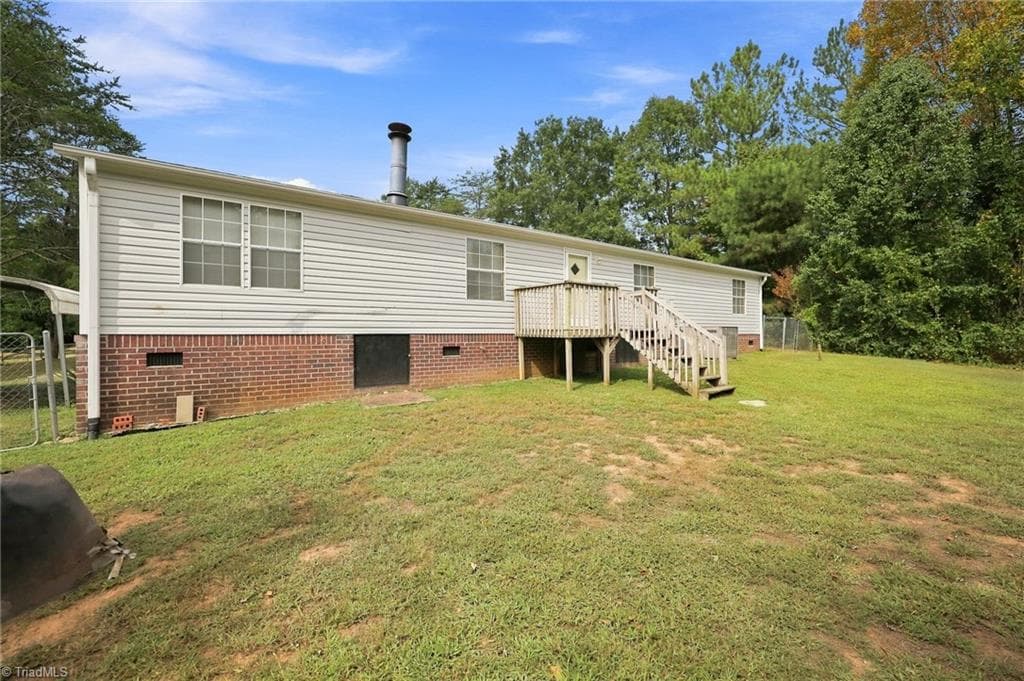 Manufactured Home at 1150 Nature Lane, Walnut Cove NC 27052, photo 39 of 42