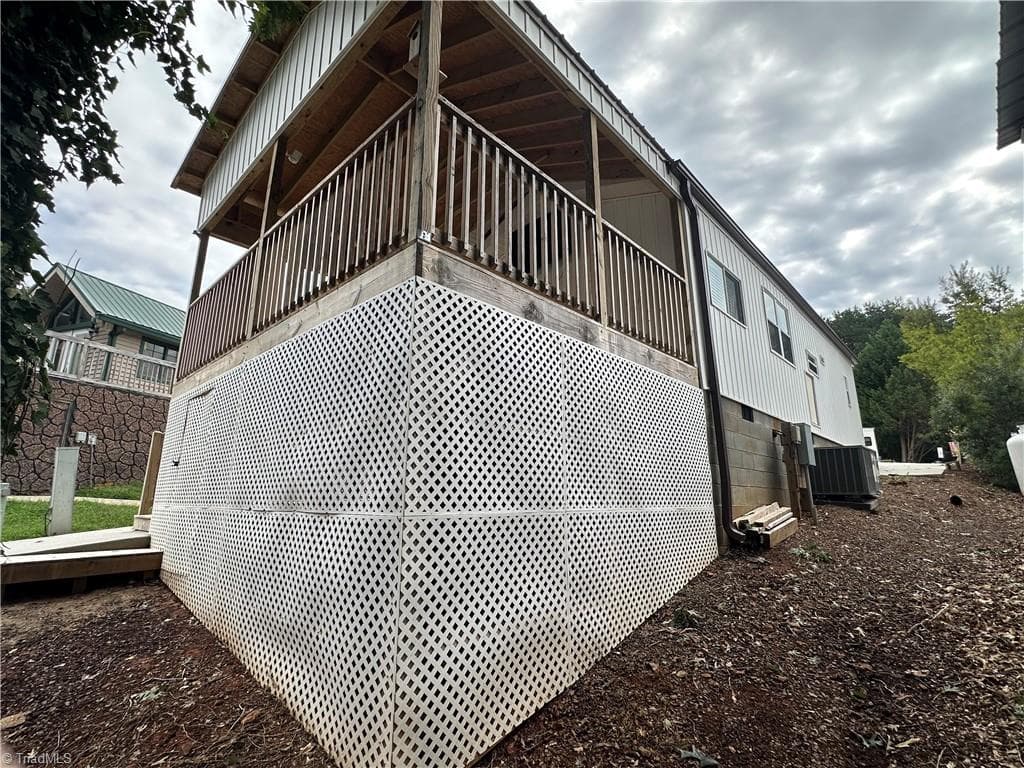 Manufactured Home at 106 Deerfield Drive, New London NC 28127, New London, photo 23 of 50