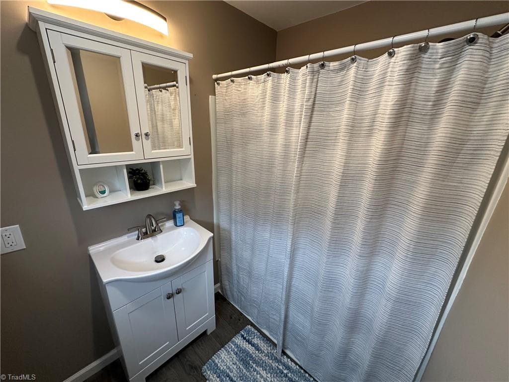 Manufactured Home at 106 Deerfield Drive, New London NC 28127, New London, photo 15 of 50