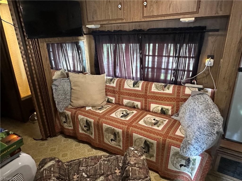 Manufactured Home at 114 Pine Street, New London NC 28127, New London, photo 5 of 48