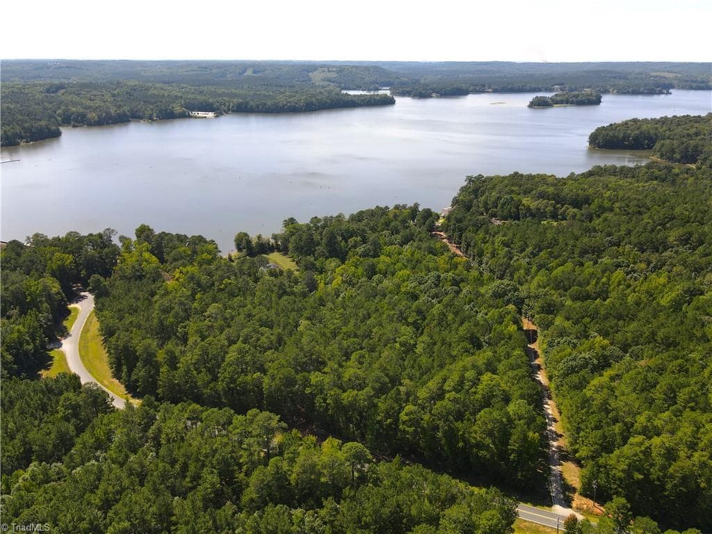 Single Family Residence at 1062 Blewett Falls Road, Rockingham NC 28379, photo 7 of 26