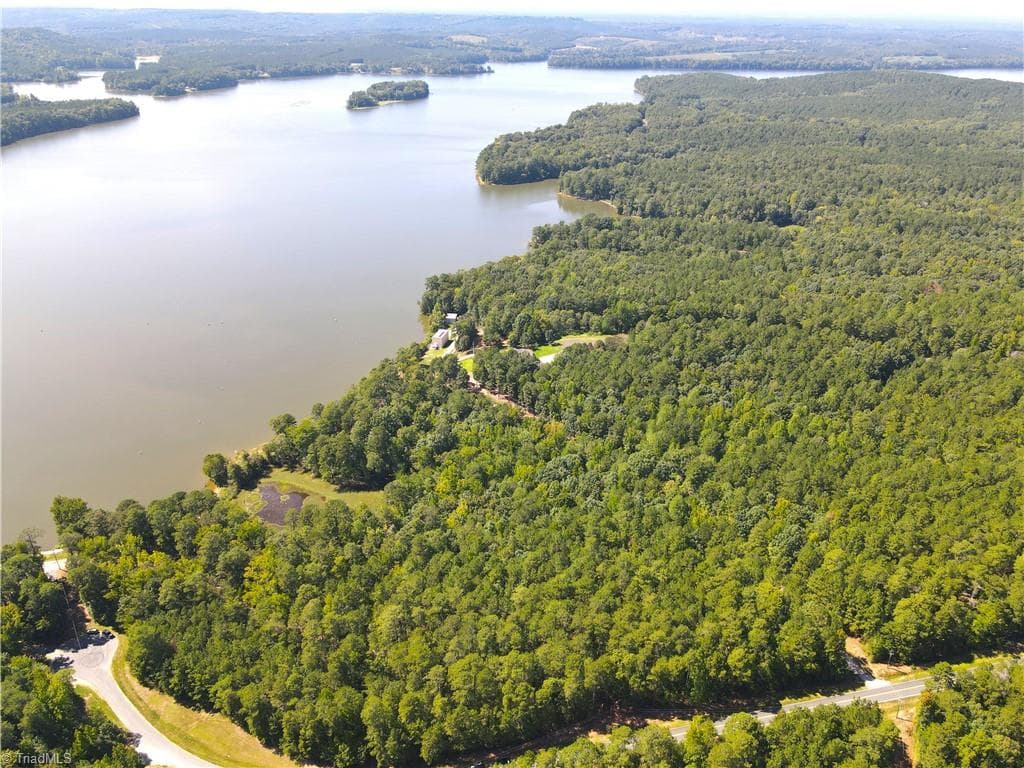 Single Family Residence at 1062 Blewett Falls Road, Rockingham NC 28379, photo 10 of 26