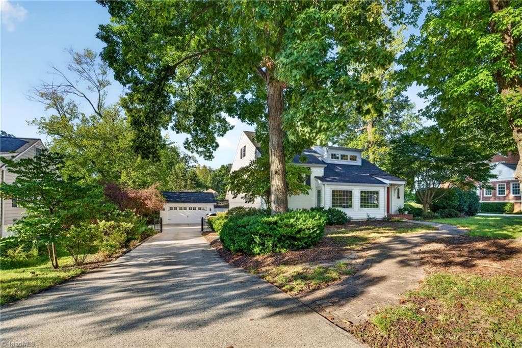 Stick/Site Built at 2219 W Friendly Avenue, Greensboro NC 27403, photo 48 of 50